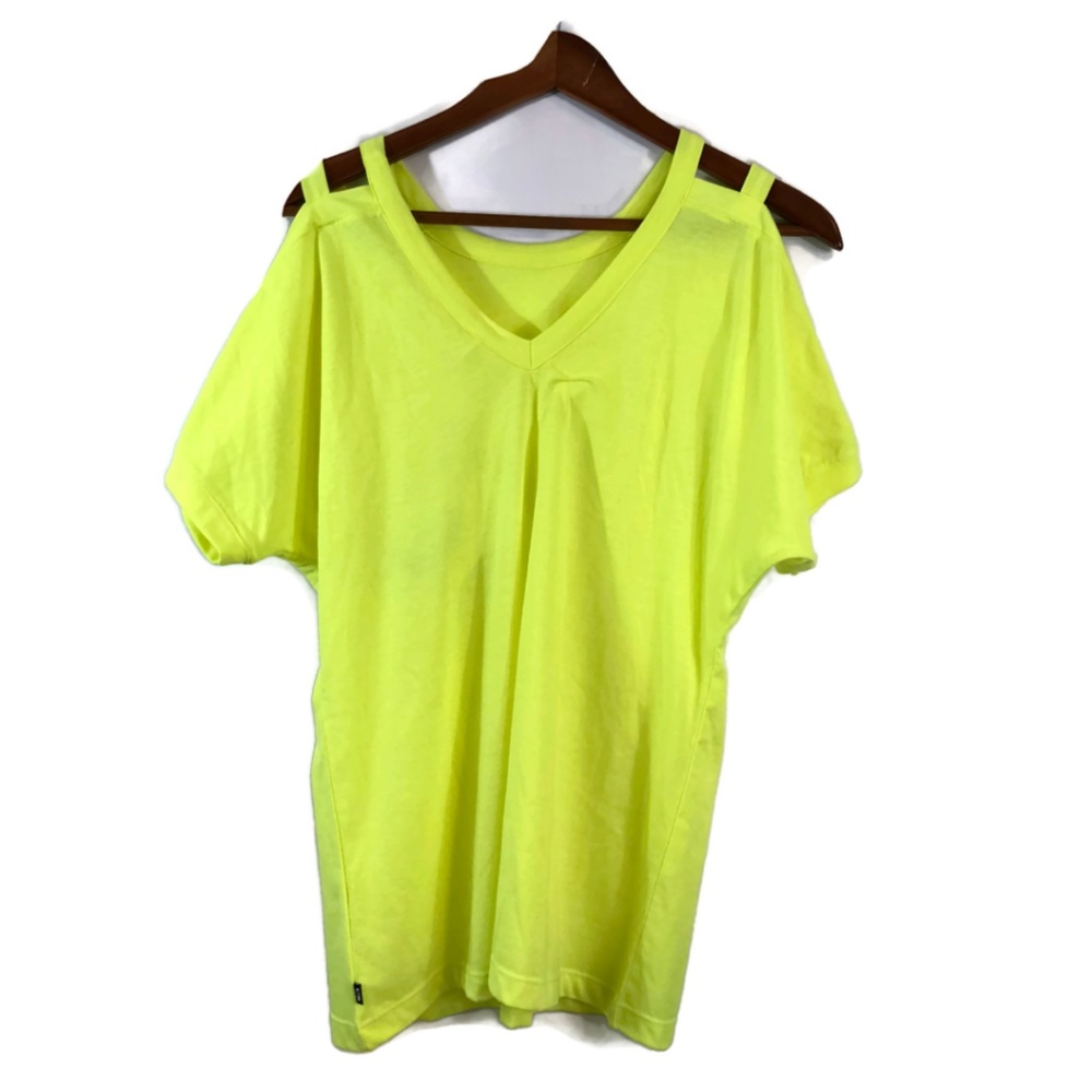 Fabletics | Cold Shoulder Top